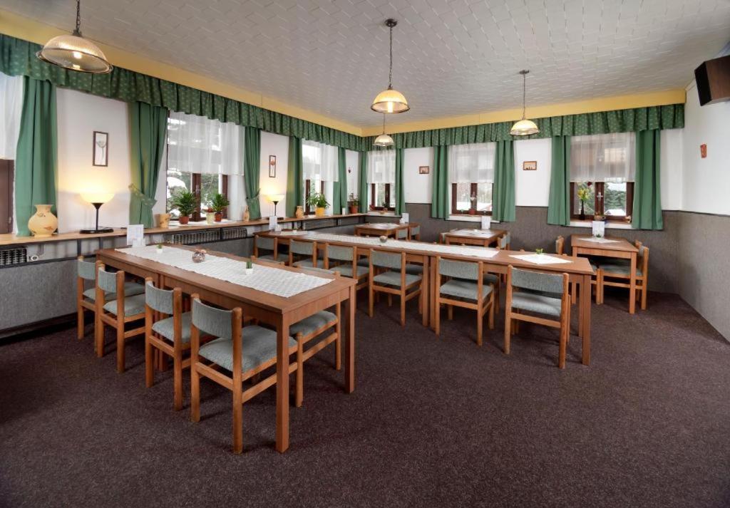 Hotel Maredis Rero Kořenov Exteriör bild