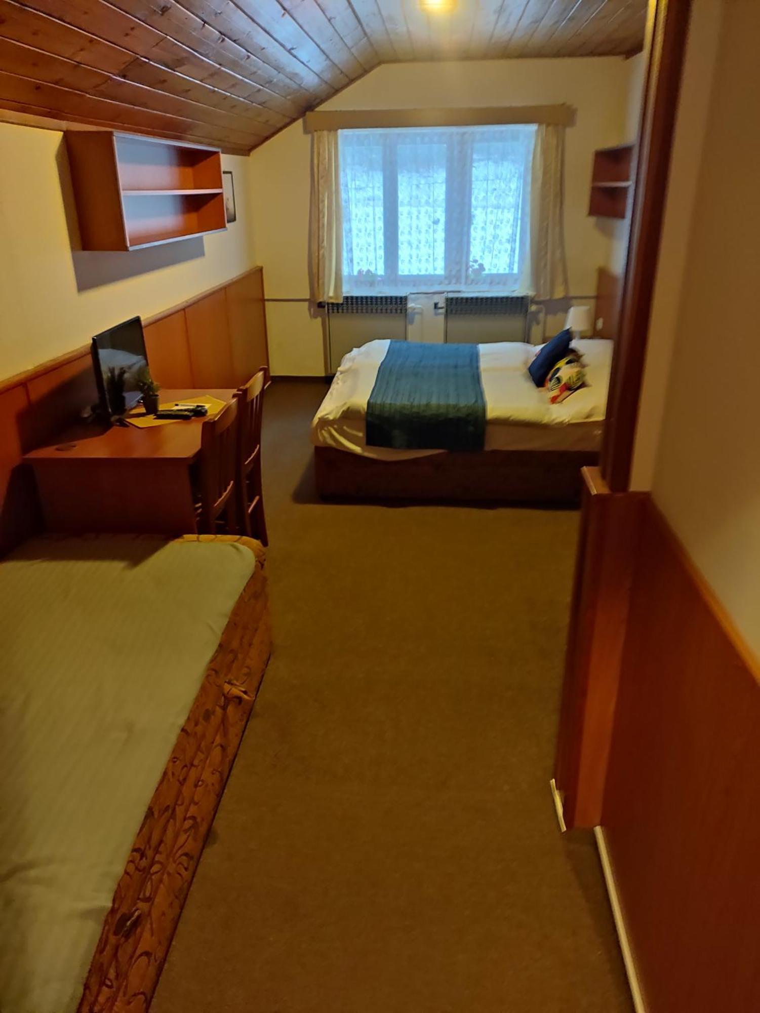 Hotel Maredis Rero Kořenov Exteriör bild